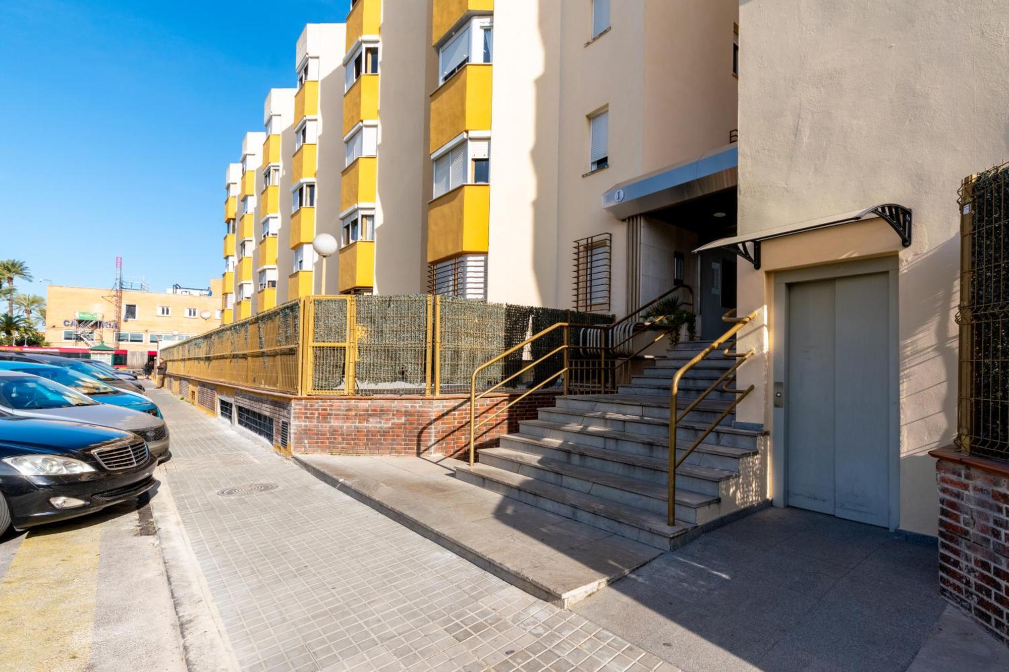 Diseno Y Comodidad En Bami Apartament *