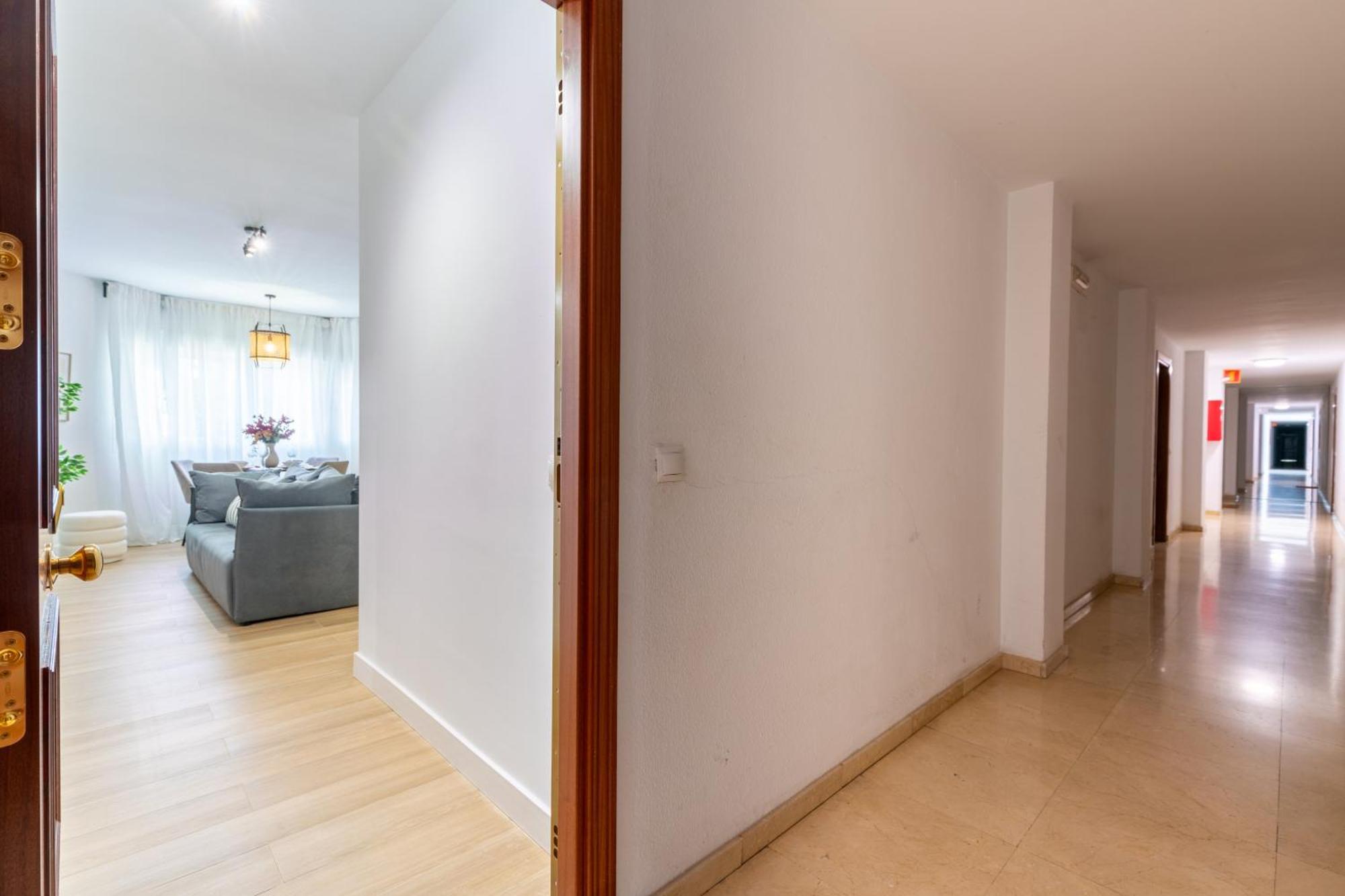 Diseno Y Comodidad En Bami * Sevilla
